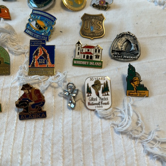 Vintage and new pins - Picture 5 of 6